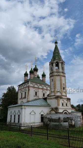 Троицкий_Собор-Успенская церковь-Церковь_Ильи_Пророка-Троицкая_церковь_P1030439.JPG