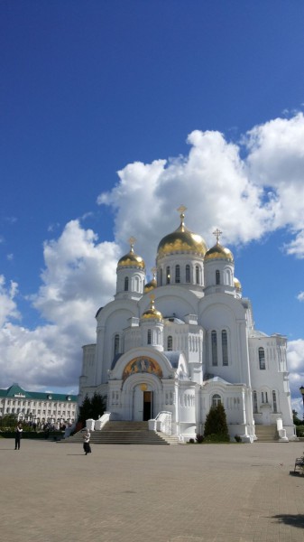 Россия, Нижегородская область, Дивеево, Свято-Троицкий Серафимо-Дивеевский монастырь_1.jpg